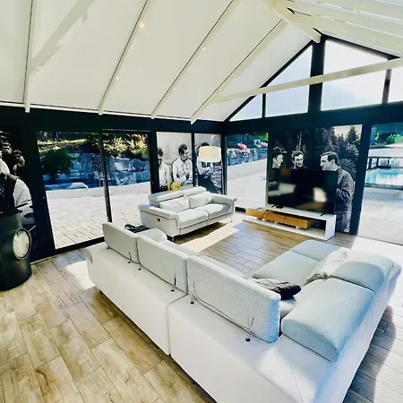 Luxurious House Nest Near Gerardmer! Semesterbostad *
