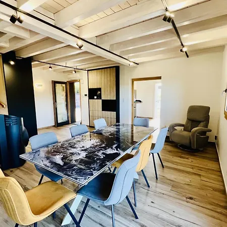 Semesterbostad Luxurious House Nest Near Gerardmer! Granges-Aumontzey