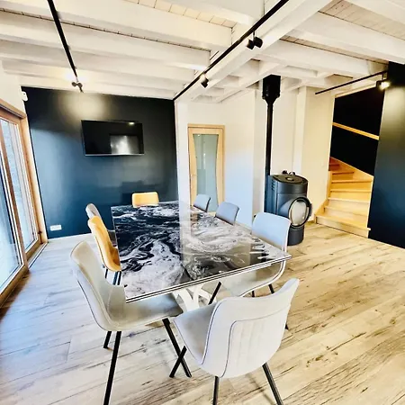 Semesterbostad Luxurious House Nest Near Gerardmer! Granges-Aumontzey